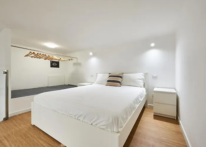Ada Luxury Loft Apartment *